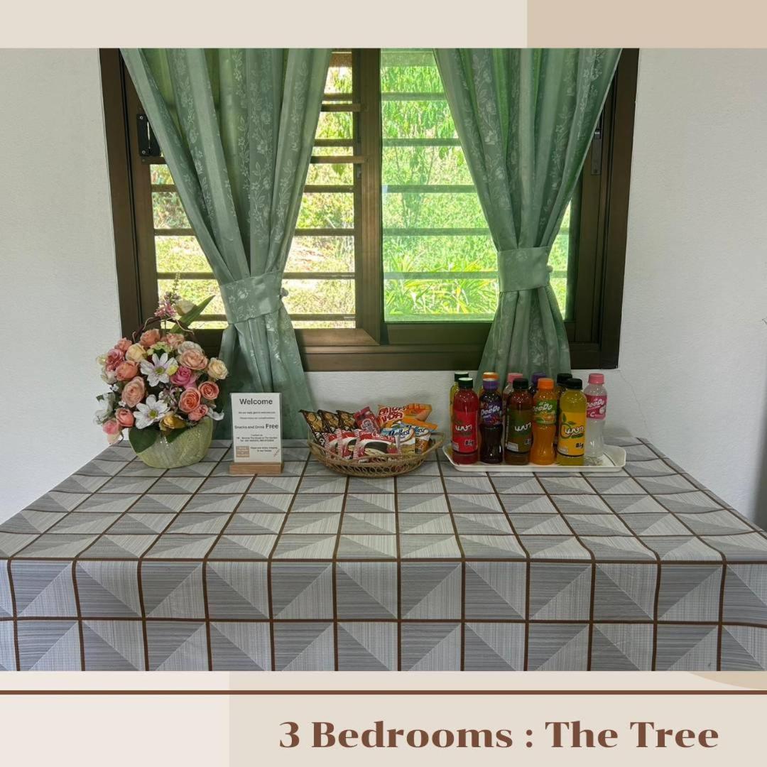Villa Betong House In The Garden Exterior foto